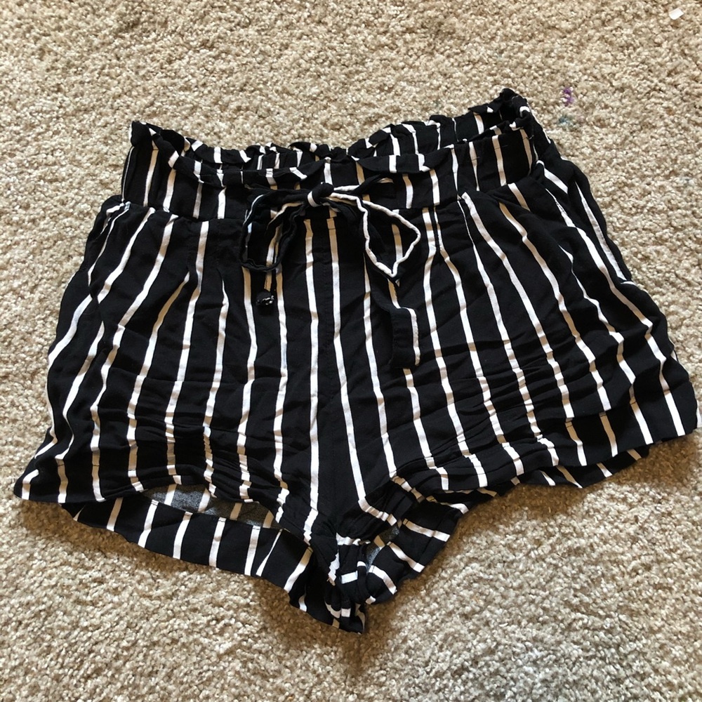 Small paperbag shorts